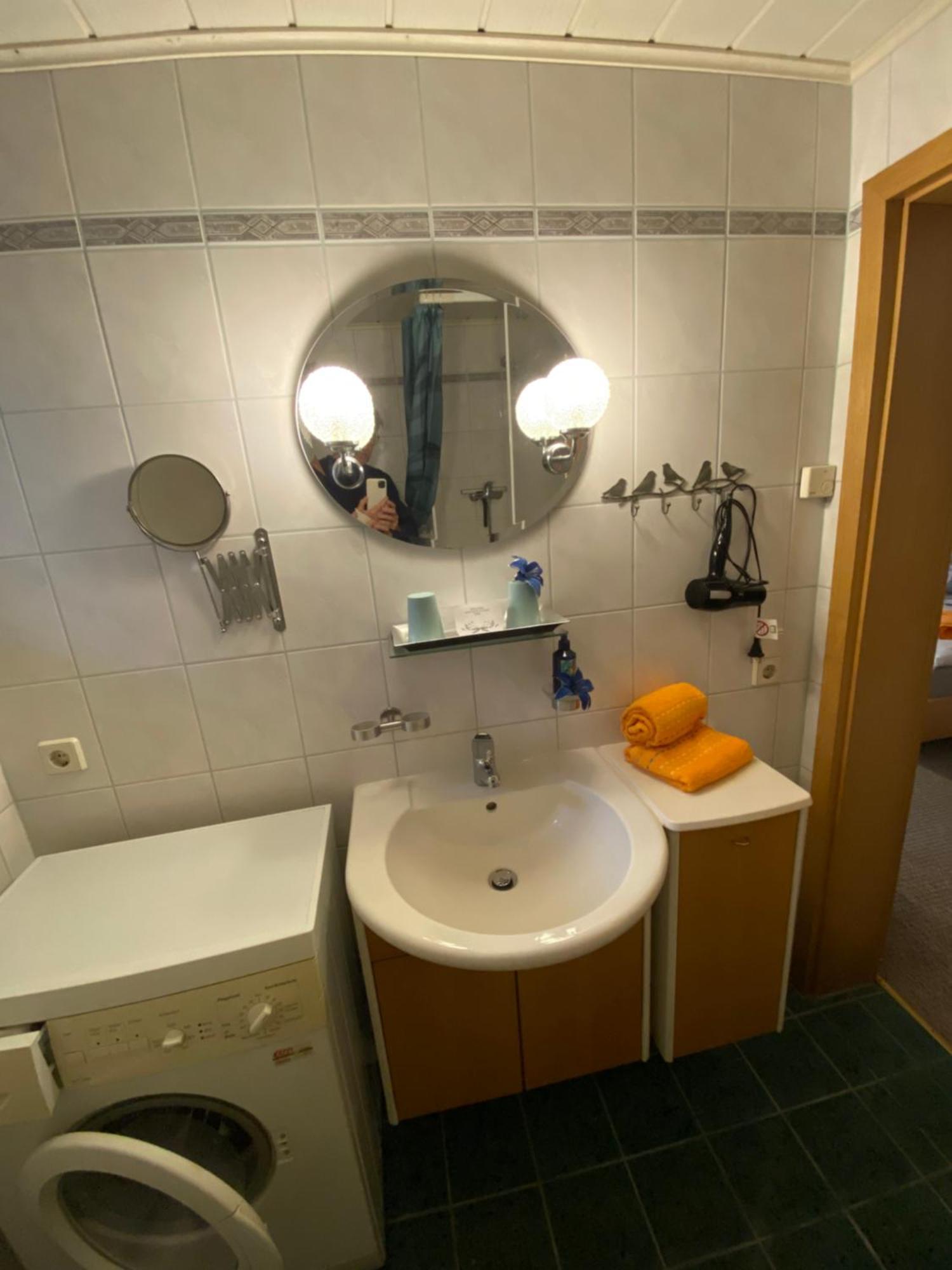 Grosse Helle Wohnung Am Wald In Bad Saarow Nahe Gruenheide Und Berlin Souterrain Экстерьер фото